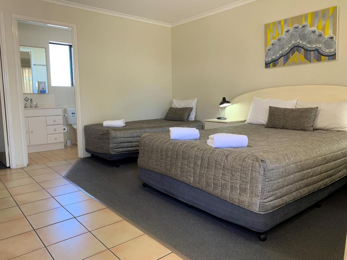 Biloela Palms Motor Inn Ngoại thất bức ảnh
